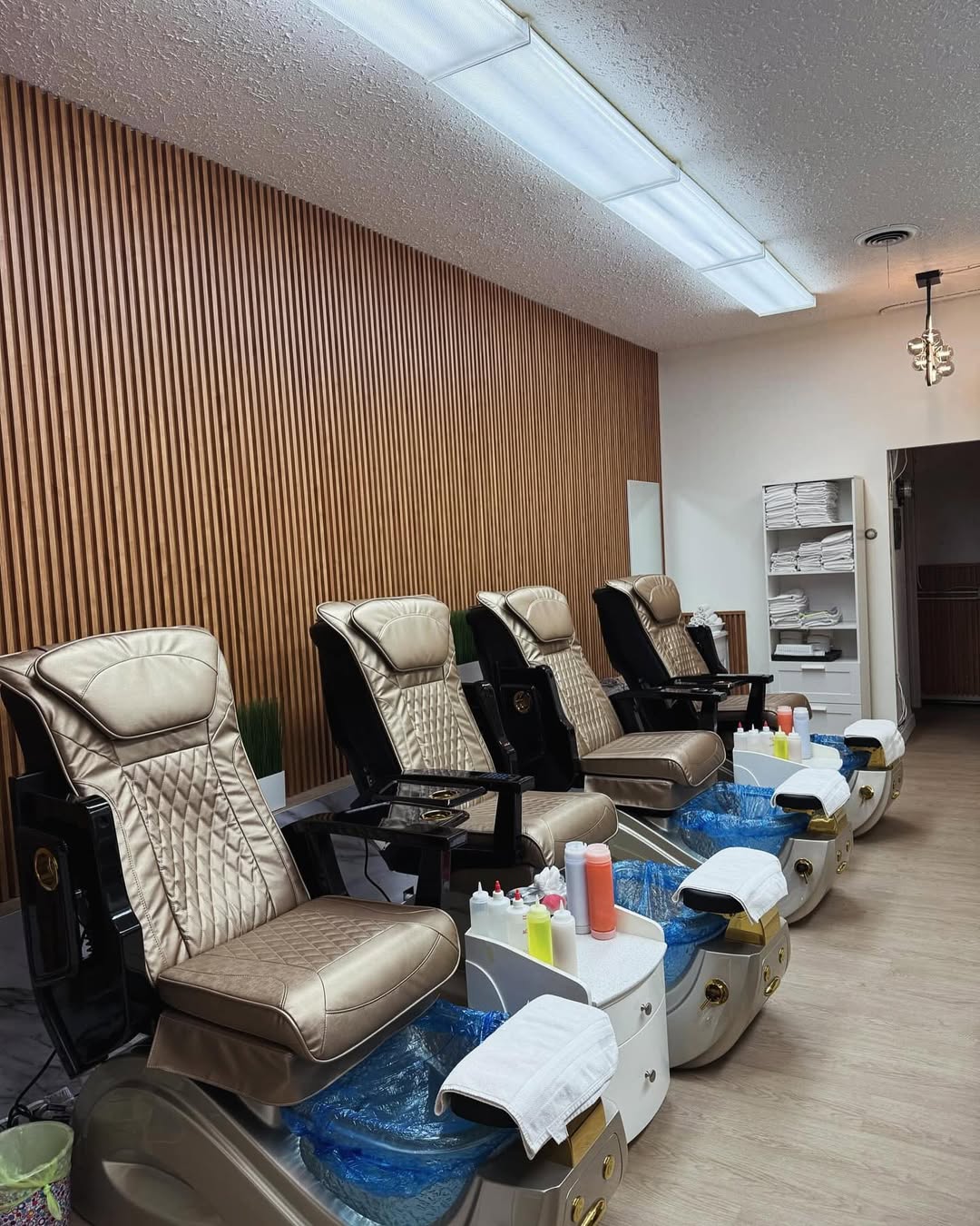 Luxury pedicure massage chairs